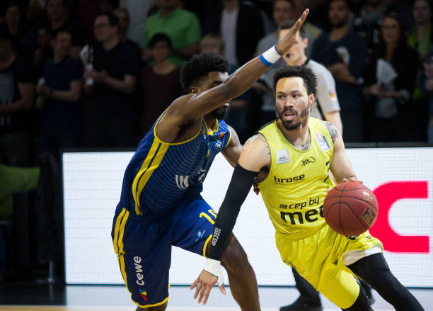 守体系和反 守体系和反